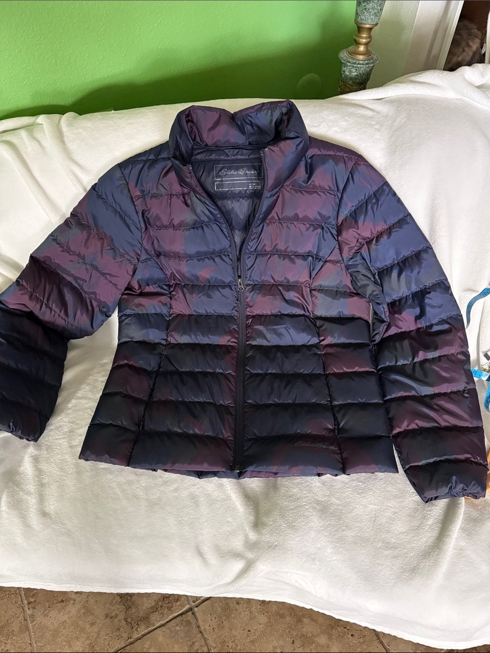 Eddie Bauer Women's Iridescent Navy and Purple Packable Puffer Jacket